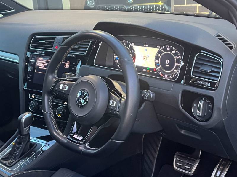 Volkswagen Golf   Registered:2020(20)