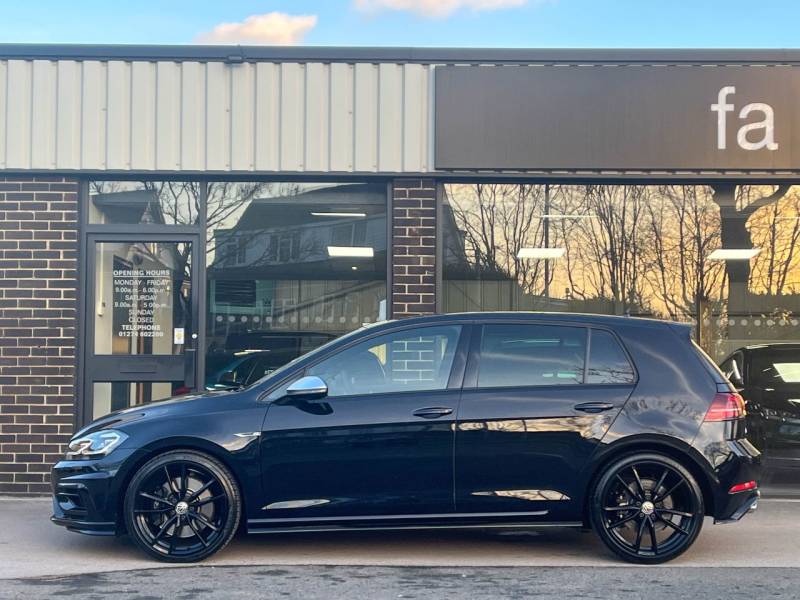 Volkswagen Golf   Registered:2020(70)