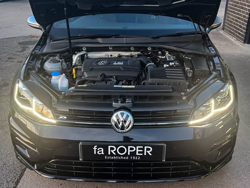 Volkswagen Golf   Registered:2020(70)