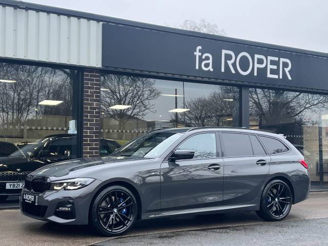 2021 BMW 3 Series 2.0 320d MHT xDrive M Sport Pro Edition Touring Auto