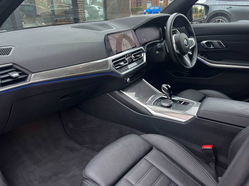 BMW 3 Series   Registered:2021(71)