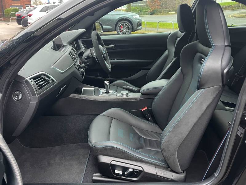 BMW M2   Registered:2020(70)