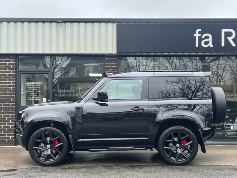 Land Rover Defender 90   Registered:2021(21)