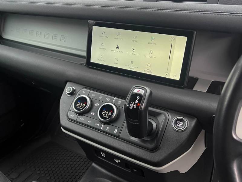 Land Rover Defender 90   Registered:2021(21)
