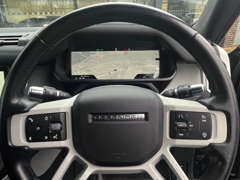 Land Rover Defender 90   Registered:2021(21)