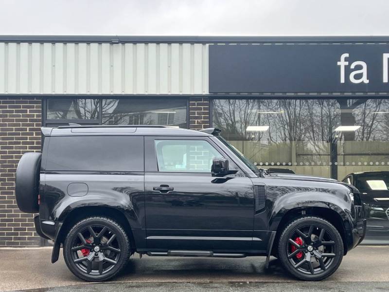 Land Rover Defender 90   Registered:2021(21)