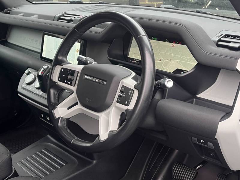 Land Rover Defender 90   Registered:2021(21)