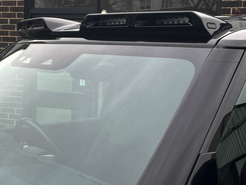 Land Rover Defender 90   Registered:2021(21)