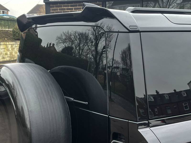 Land Rover Defender 90   Registered:2021(21)