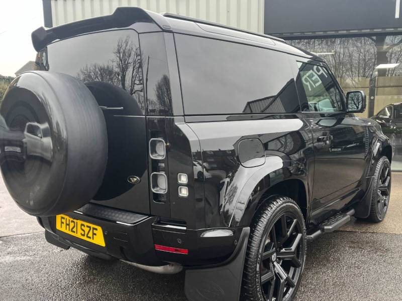 Land Rover Defender 90   Registered:2021(21)