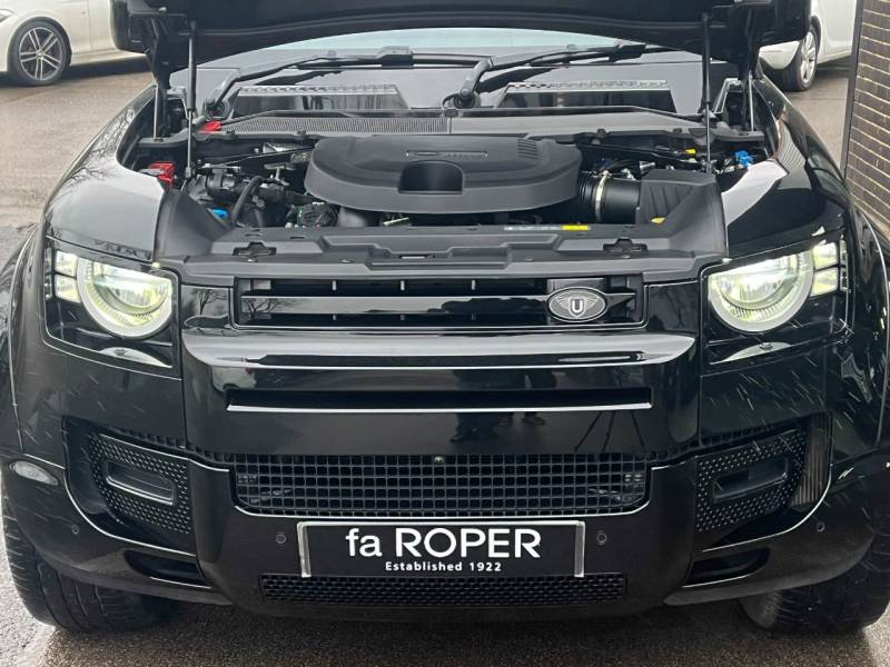 Land Rover Defender 90   Registered:2021(21)