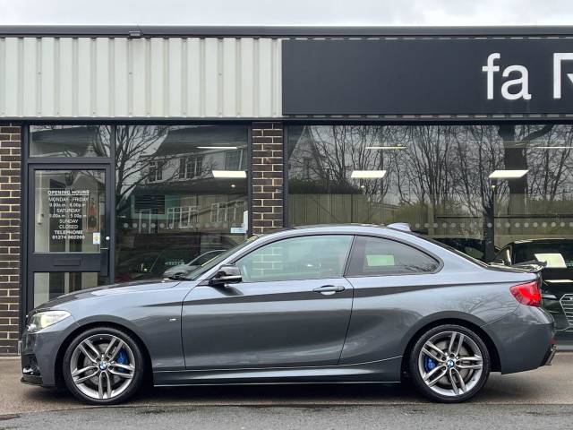 2016 BMW 2 Series 2.0 220i M Sport Pro Pack Auto 184ps