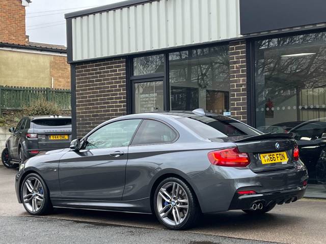2016 BMW 2 Series 2.0 220i M Sport Pro Pack Auto 184ps