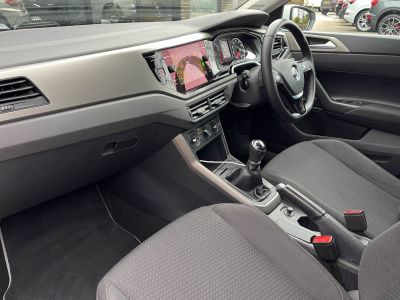 Volkswagen Polo 1.0 TSI SE Manual 95ps Hatchback Petrol Pure White