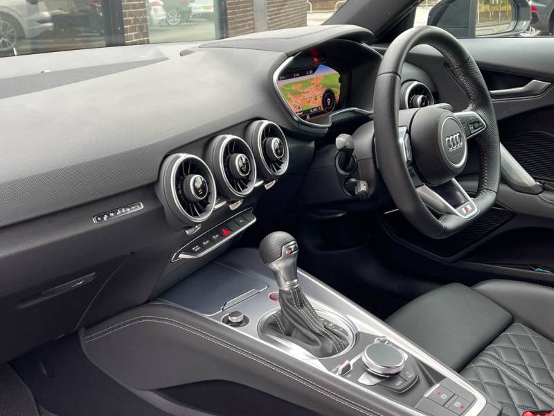 Audi TTS Coupe   Registered:2022(72)