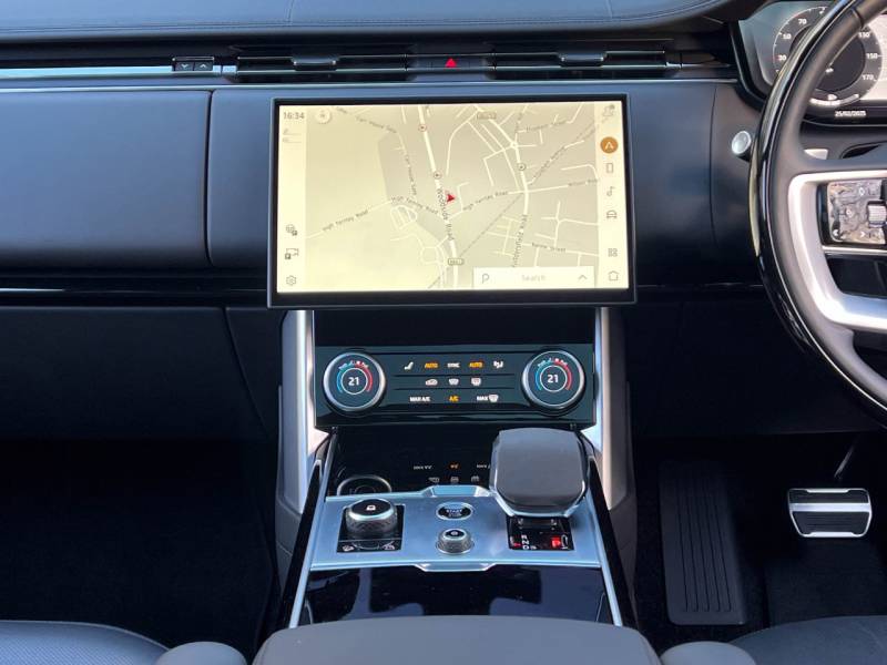 Land Rover Range Rover   Registered:2023(23)