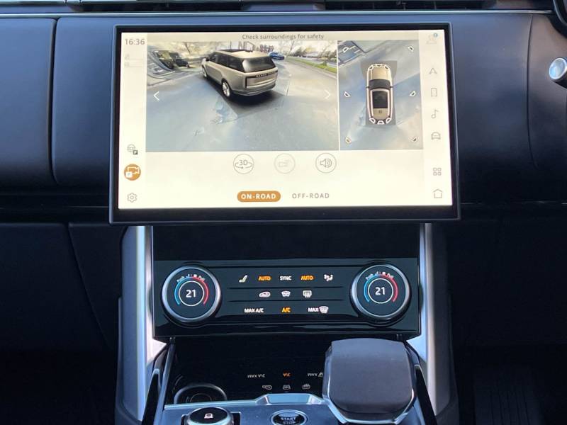 Land Rover Range Rover   Registered:2023(23)