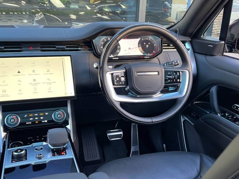 Land Rover Range Rover   Registered:2023(23)