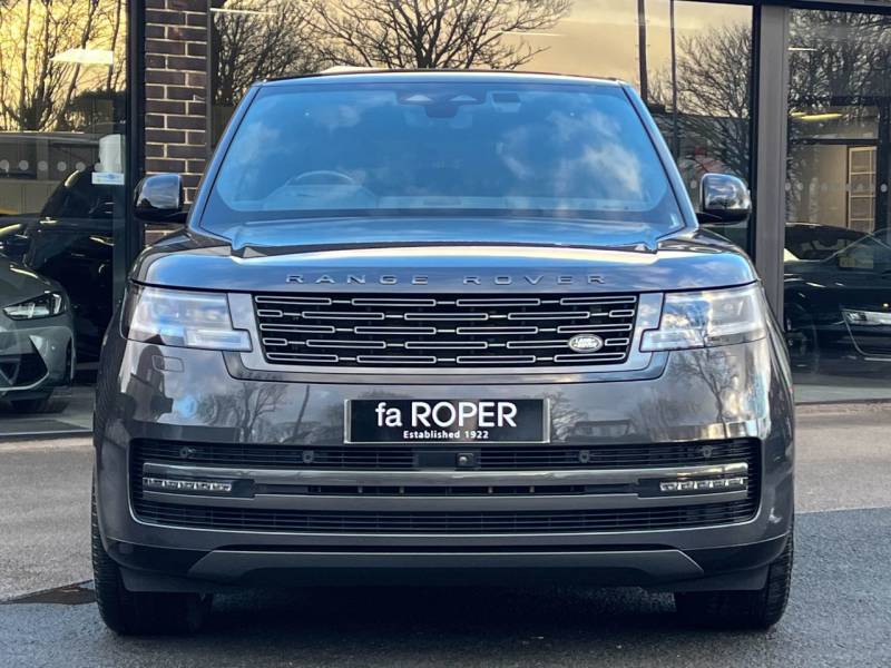 Land Rover Range Rover   Registered:2023(23)
