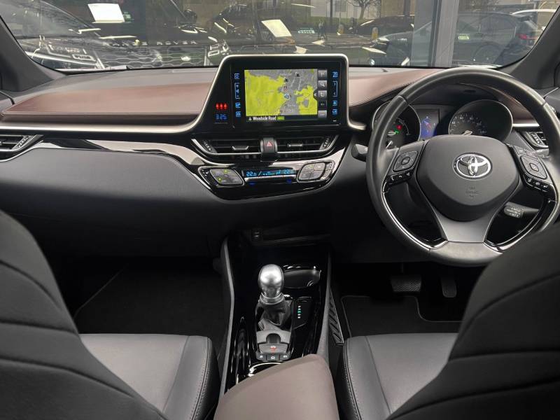 Toyota C HR   Registered:2019(69)