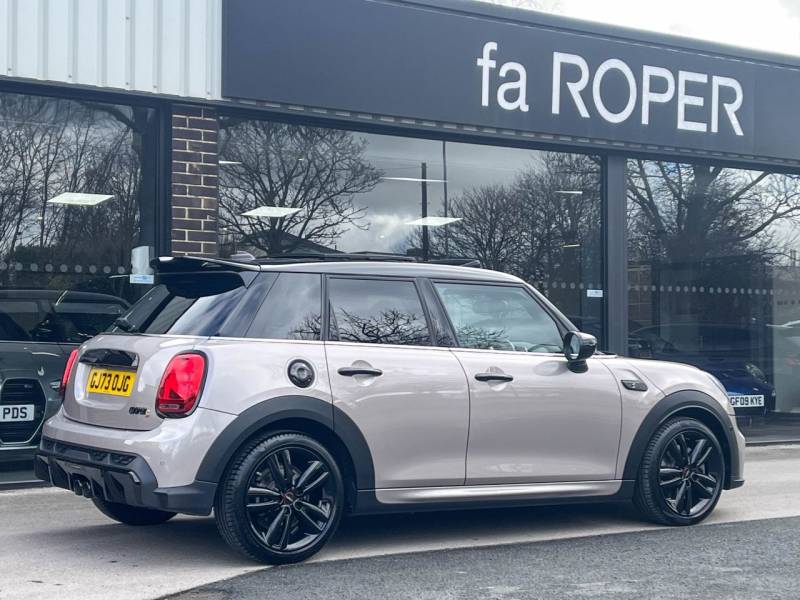 MINI Hatch   Registered:2023(73)