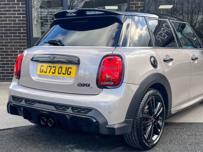 MINI Hatch   Registered:2023(73)