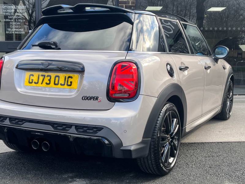 MINI Hatch   Registered:2023(73)