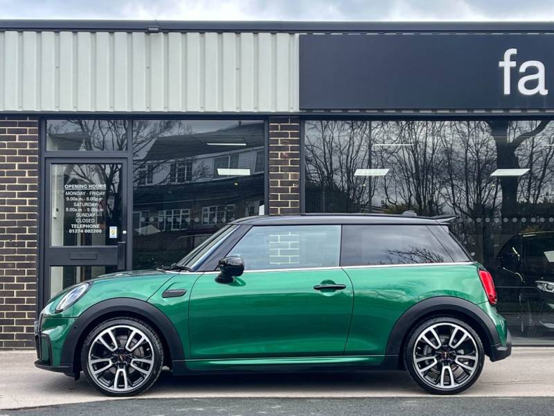 MINI Hatch   Registered:2024(24)