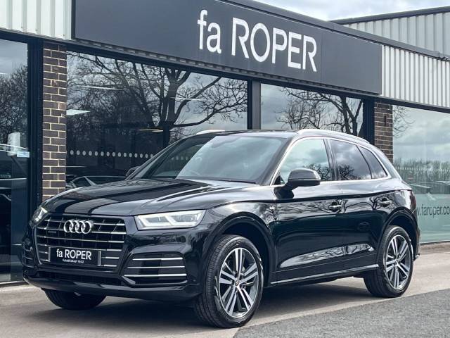 Audi Q5 2.0 TFSIe 55 S line Competition quattro PHEV S tronic 367ps SUV Petrol / Electric Hybrid Mythos Black Metallic