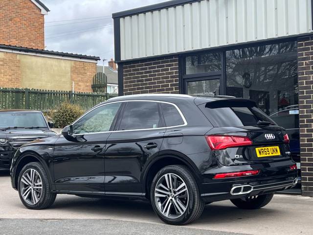 2020 Audi Q5 2.0 TFSIe 55 S line Competition quattro PHEV S tronic 367ps