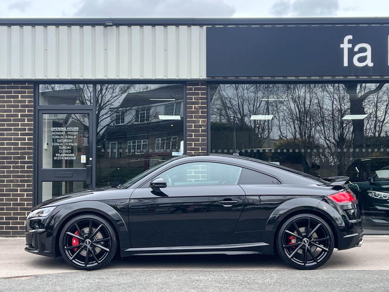 Audi TTS Coupe 2.0 TFSI 50 Black Edition quattro S tronic 320ps Coupe Petrol Mythos Black Metallic