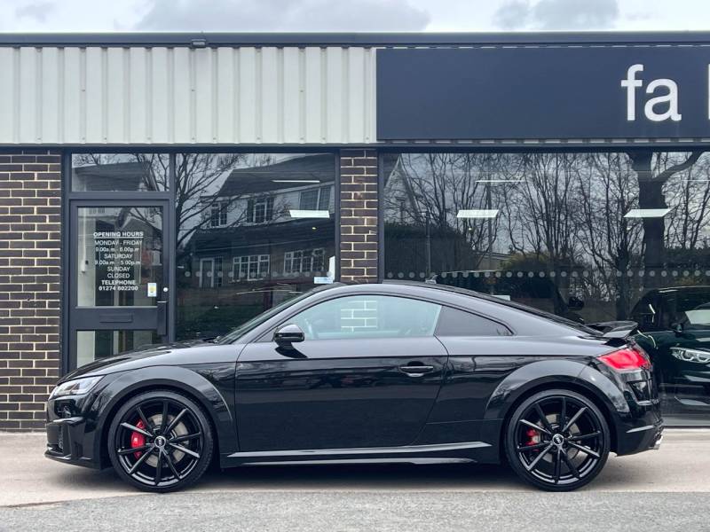 Audi TTS Coupe   Registered:2022(72)