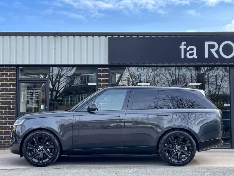 Land Rover Range Rover   Registered:2023(23)