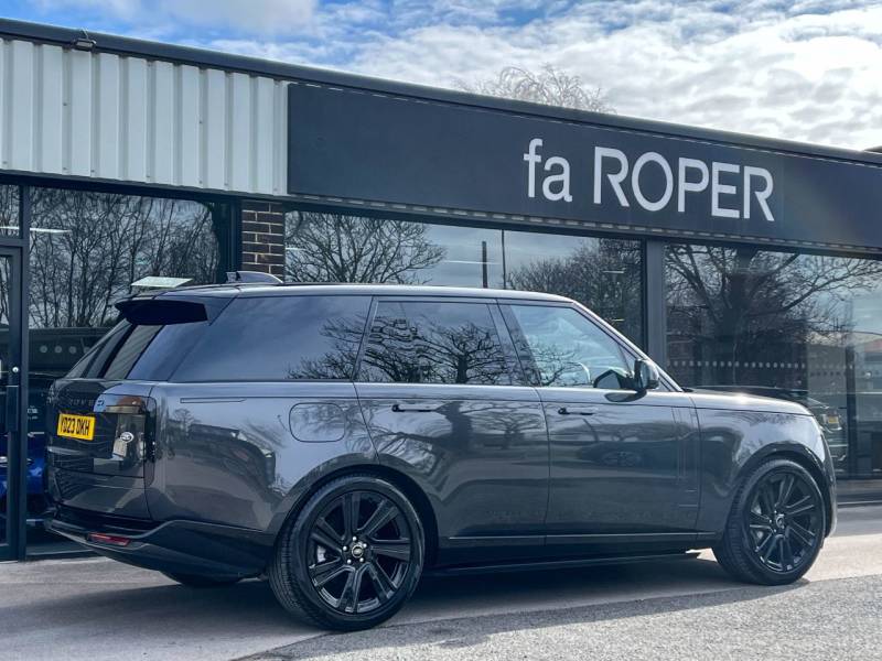 Land Rover Range Rover   Registered:2023(23)