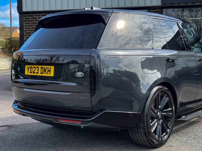 Land Rover Range Rover   Registered:2023(23)