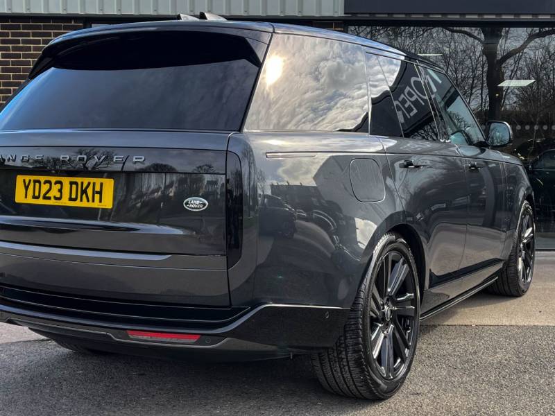Land Rover Range Rover   Registered:2023(23)