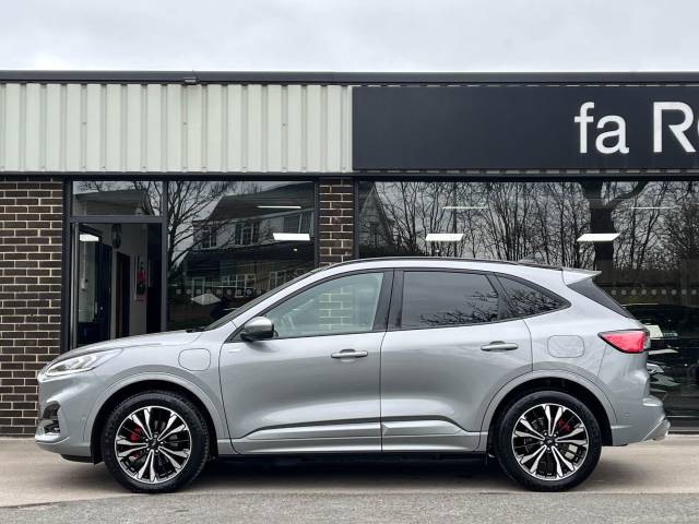 2023 Ford Kuga 2.5 EcoBoost PHEV 14.4kWh ST Line X Auto 225ps