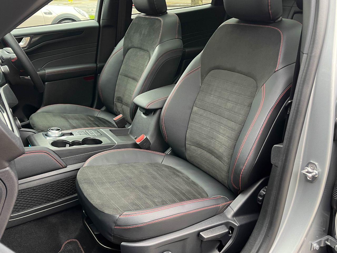 Ford Kuga 2.5 EcoBoost PHEV 14.4kWh ST Line X Auto 225ps Hatchback Petrol / Electric Hybrid Solar Silver Metallic