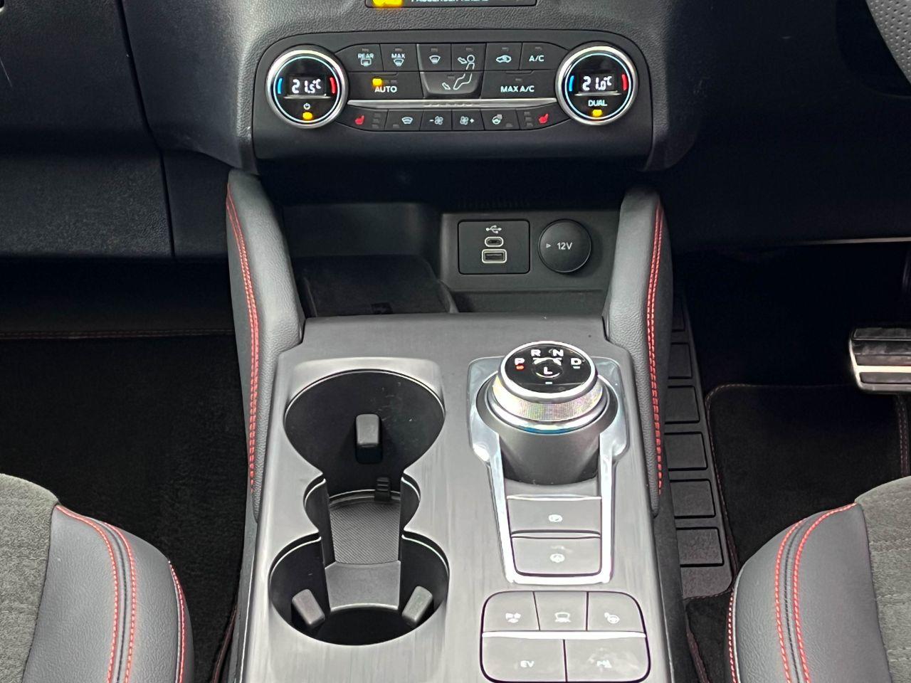 Ford Kuga 2.5 EcoBoost PHEV 14.4kWh ST Line X Auto 225ps Hatchback Petrol / Electric Hybrid Solar Silver Metallic