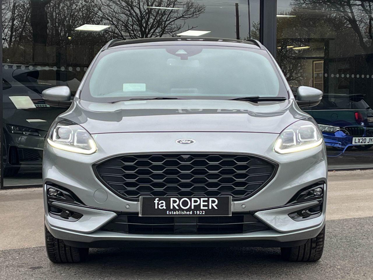 Ford Kuga 2.5 EcoBoost PHEV 14.4kWh ST Line X Auto 225ps Hatchback Petrol / Electric Hybrid Solar Silver Metallic