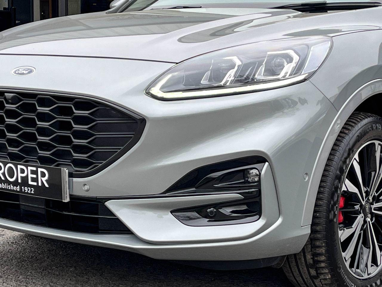 Ford Kuga 2.5 EcoBoost PHEV 14.4kWh ST Line X Auto 225ps Hatchback Petrol / Electric Hybrid Solar Silver Metallic