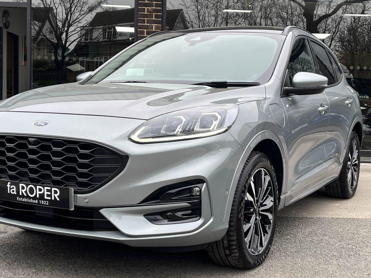 Ford Kuga 2.5 EcoBoost PHEV 14.4kWh ST Line X Auto 225ps Hatchback Petrol / Electric Hybrid Solar Silver Metallic