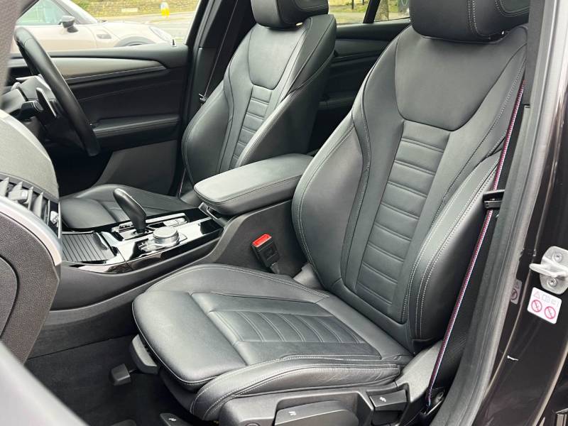 BMW X3   Registered:2021(21)