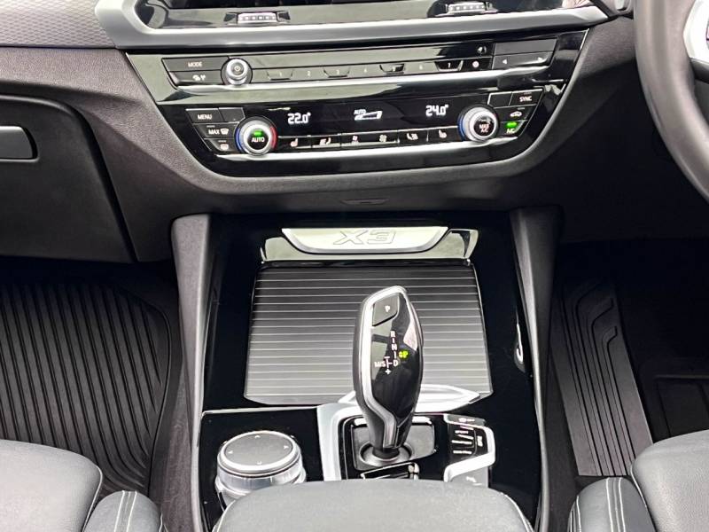 BMW X3   Registered:2021(21)