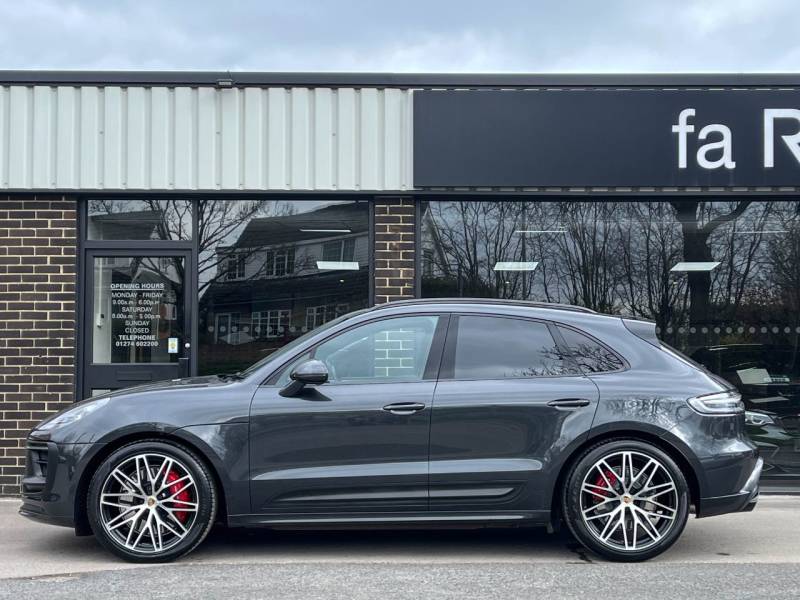 Porsche Macan   Registered:2023(23)