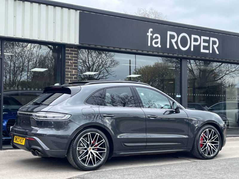 Porsche Macan   Registered:2023(23)