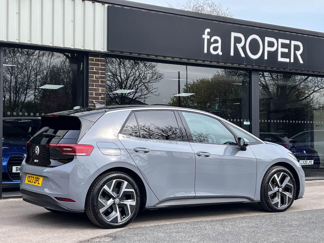 Volkswagen ID.3 0.0 150kW Pro Performance 58kWh Launch Edition 1 Auto 204ps Hatchback Electric Moonstone Grey