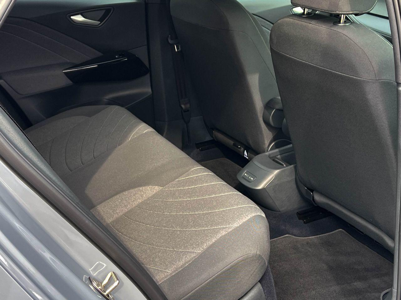 Volkswagen ID.3 0.0 150kW Pro Performance 58kWh Launch Edition 1 Auto 204ps Hatchback Electric Moonstone Grey