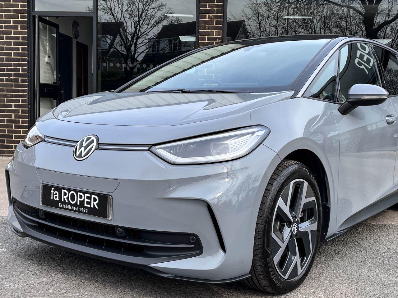 Volkswagen ID.3 0.0 150kW Pro Performance 58kWh Launch Edition 1 Auto 204ps Hatchback Electric Moonstone Grey