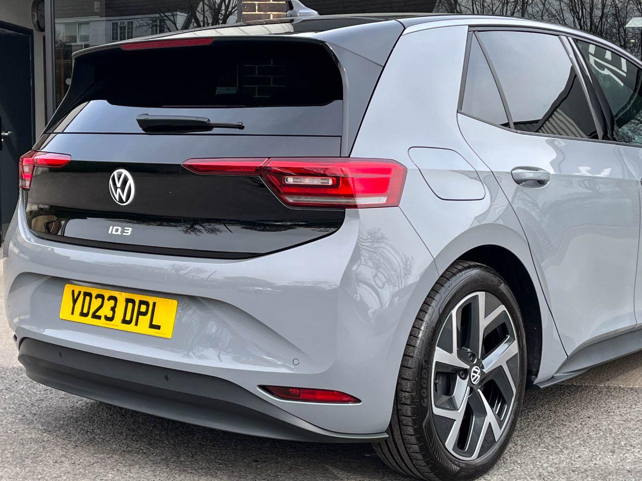 Volkswagen ID.3 0.0 150kW Pro Performance 58kWh Launch Edition 1 Auto 204ps Hatchback Electric Moonstone Grey